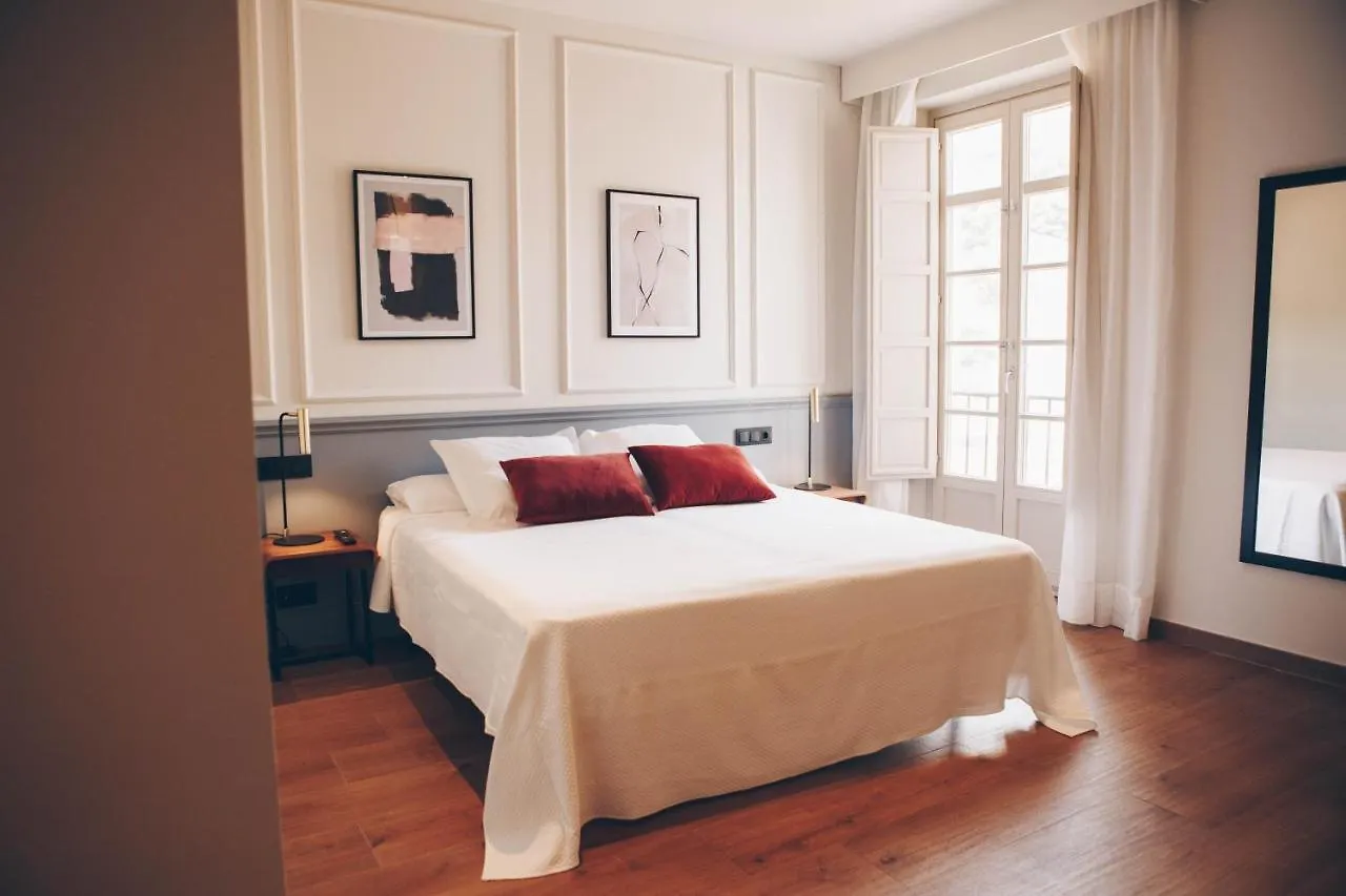 Alcazaba Premium Hostel Malaga Hotel